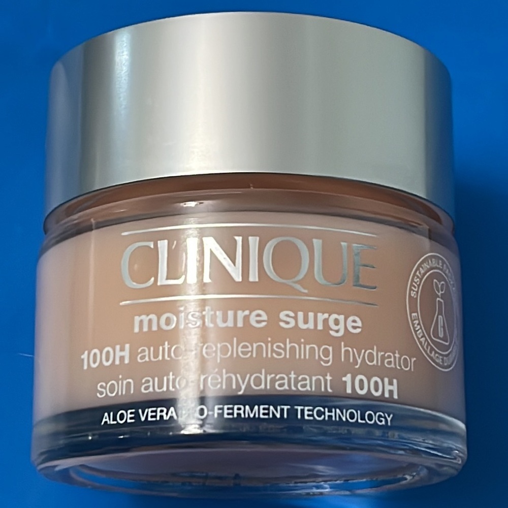 Clinique Moisturize Surge 100H auto replenishing hydrator  🌸NEW